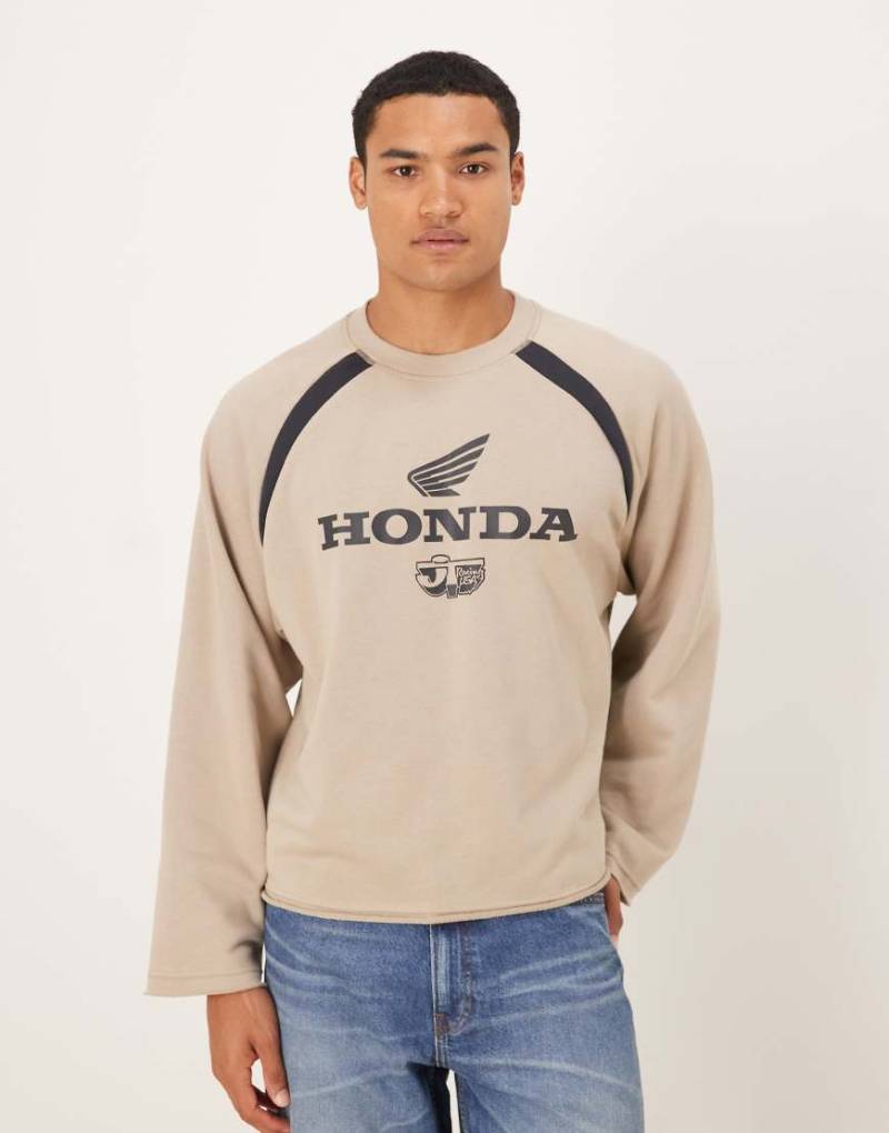 Cotton On - Cropped-Oberteil aus Fleece in Khaki mit „Honda JT Racing"-Print-Grün von Cotton:On