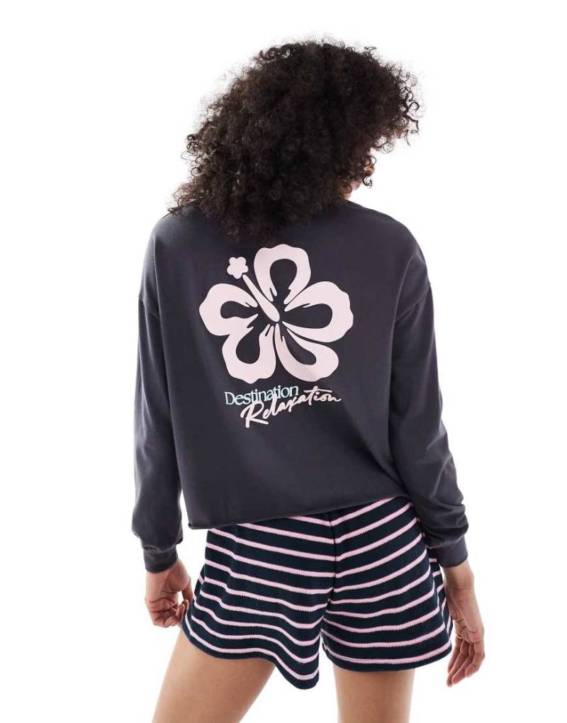 Cotton On - Departure Lounge - Leichtes, langärmliges Cropped-Pyjama-Oberteil in Aura-Marineblau von Cotton:On