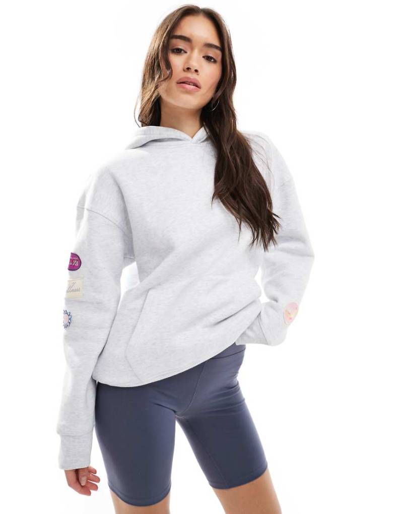 Cotton On - Kapuzenpullover in Grau mit Patch-Motiven von Cotton:On