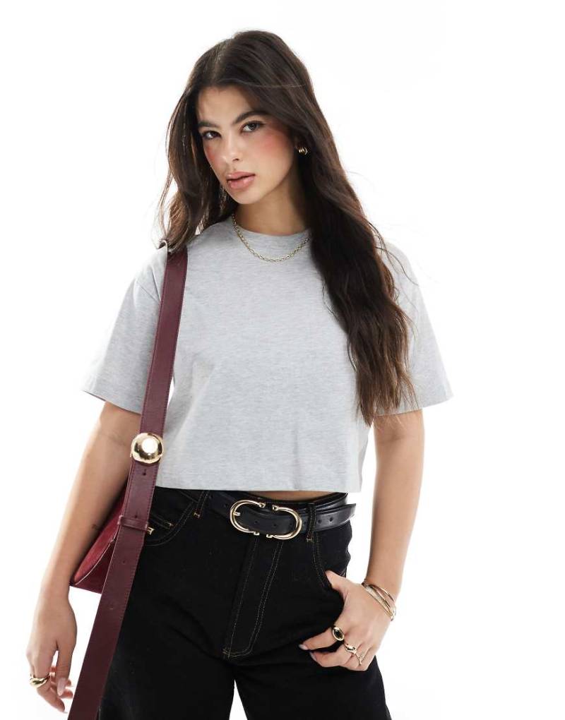 Cotton On - Kastiges Cropped-T-Shirt in Grau von Cotton On