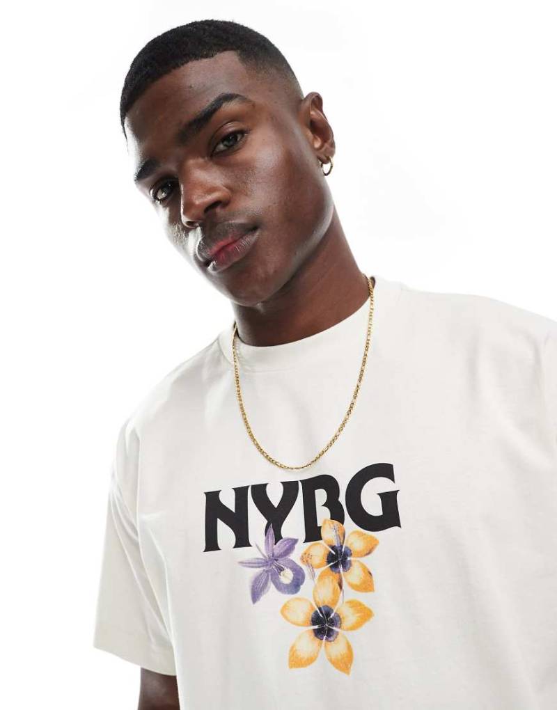 Cotton On - Kastiges T-Shirt in Cremeweiß mit „New York"-Grafikprint-Neutral von Cotton:On