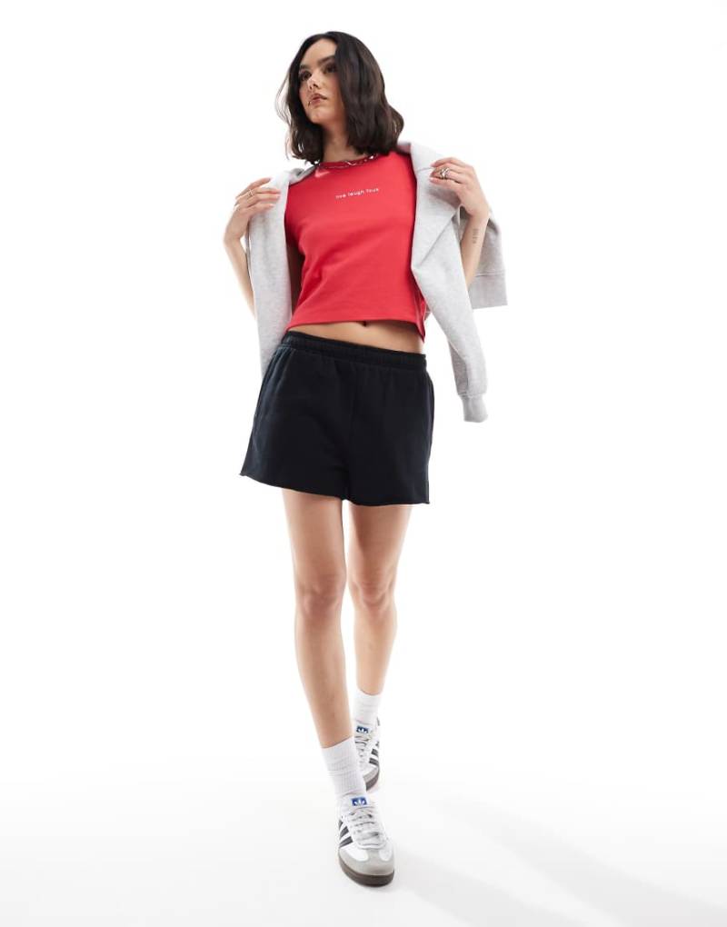 Cotton On - Klassische Mini-Shorts aus Fleece in Schwarz von Cotton On