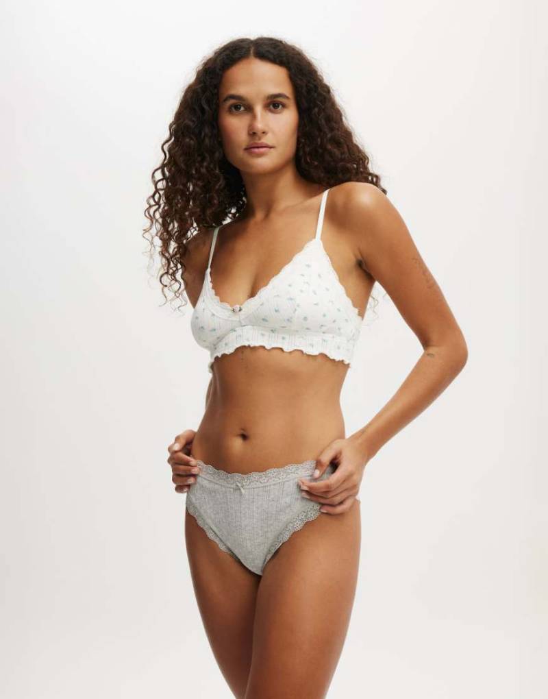 Cotton On - Knapper Slip aus Pointelle in meliertem Grau Cotton On - Knapper Slip aus Pointelle in meliertem Grau von Cotton On