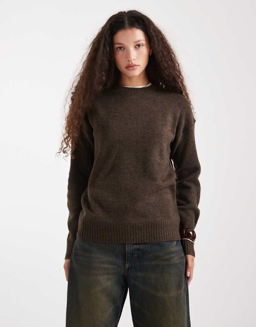 Cotton On - Luxuriöses Sweatshirt mit Rundhalsausschnitt in melierten, dunklem Eichenbraun-Brown von Cotton On