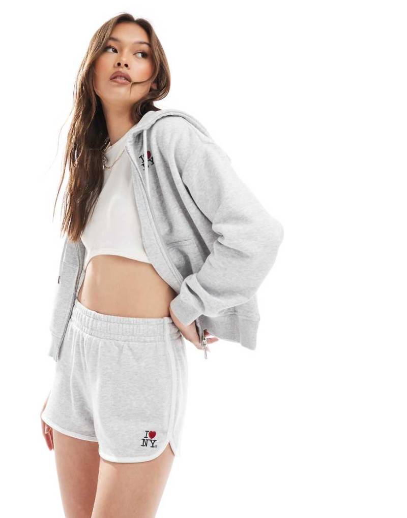 Cotton On - Mikro-Mini-Shorts in Grau mit abgerundetem Saum von Cotton:On