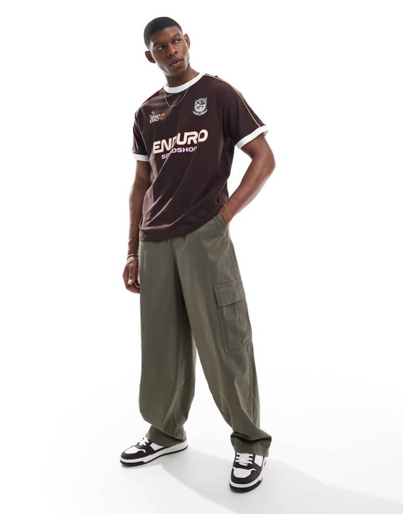 Cotton On - Sports - Oversize-T-Shirt in verwaschenem Schokobraun von Cotton:On