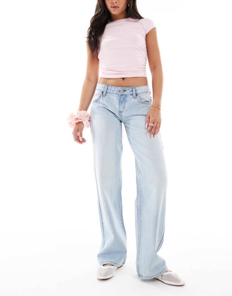 Cotton On - Straight Jeans in Notion-Blau mit tiefem Bund von Cotton On