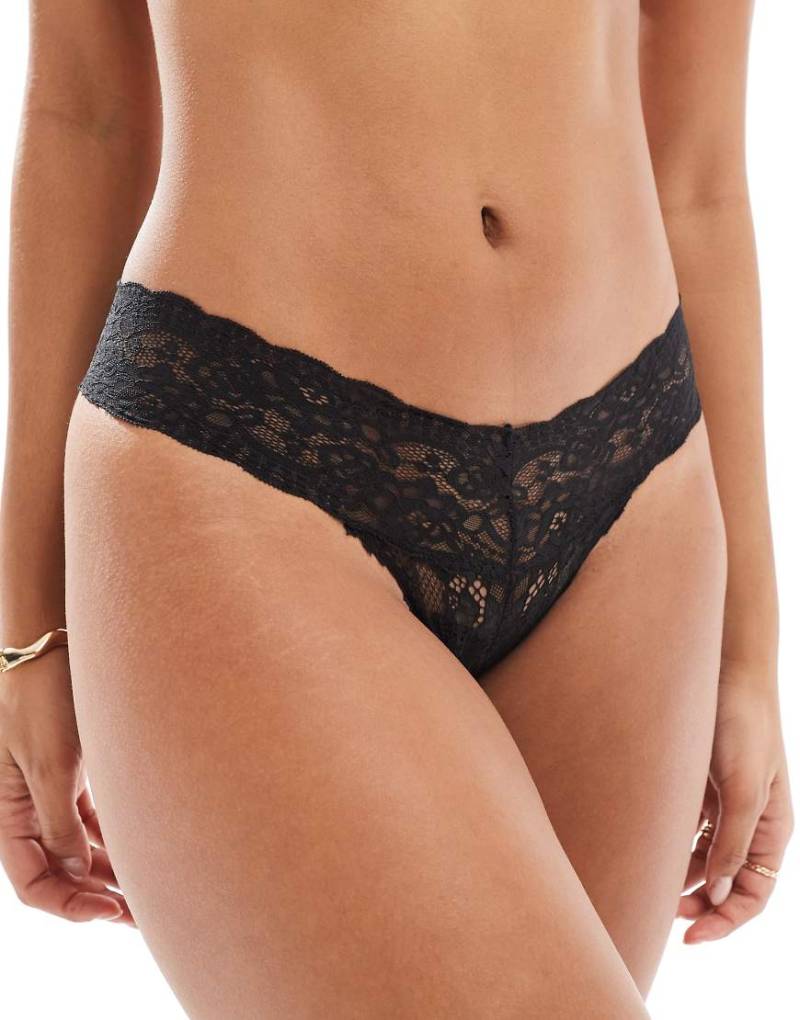 Cotton On - Stringtanga aus Spitze in Schwarz-Bunt von Cotton On