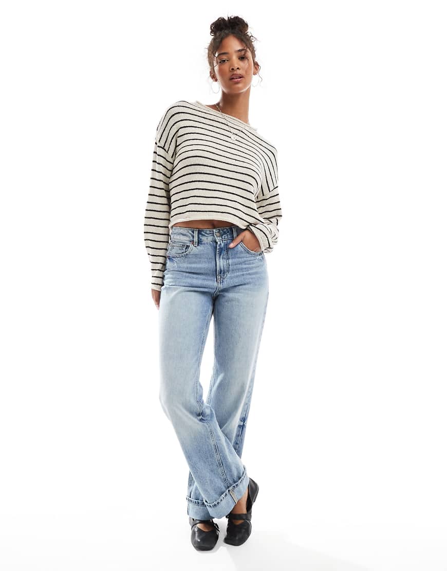 Cotton On - Sweatshirt in Steinbeige gestreift mit umgeschlagenem U-Boot-Ausschnitt-Bunt Cotton On - Sweatshirt in Steinbeige gestreift mit umgeschlagenem U-Boot-Ausschnitt-Bunt von Cotton:On