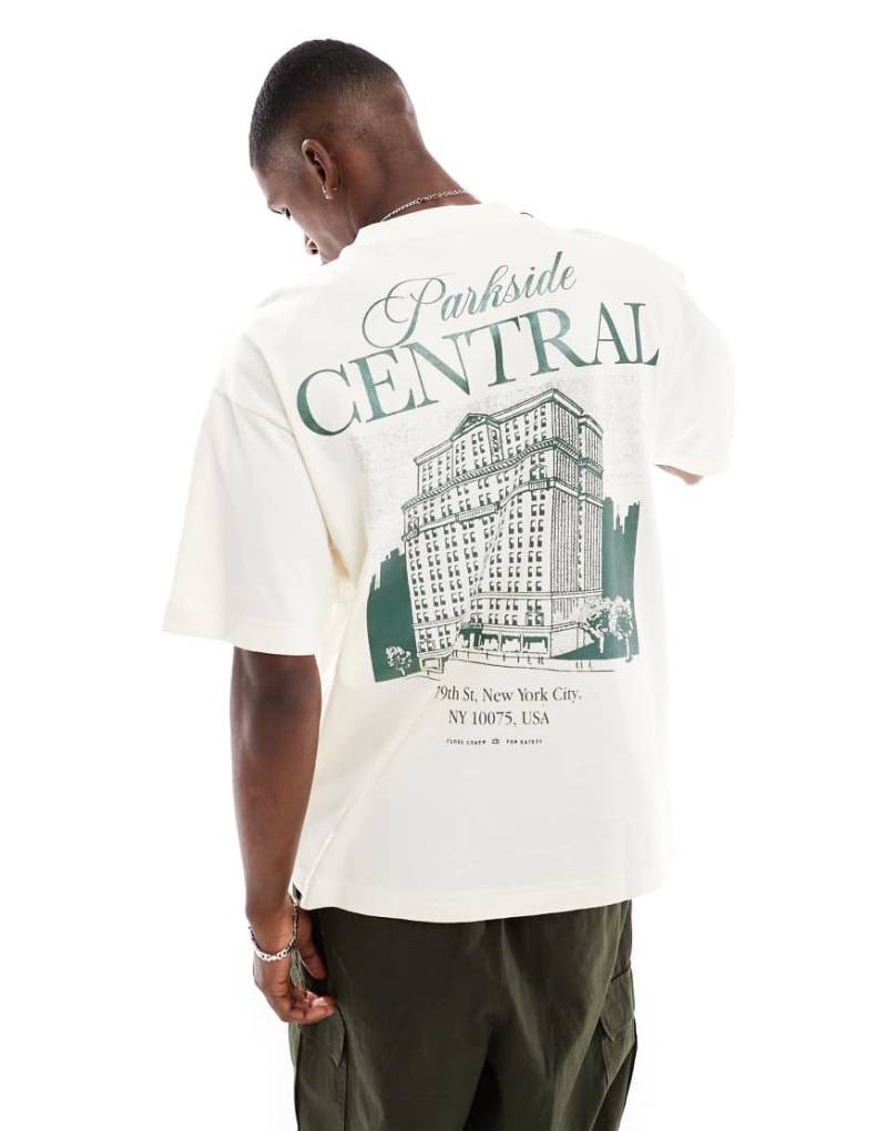 Cotton On - T-Shirt in Creme mit Grafik-Neutral von Cotton On