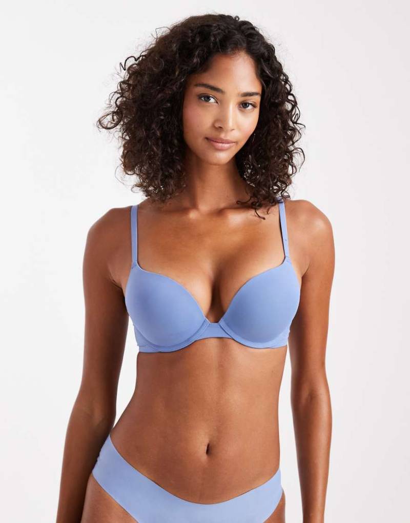 Cotton On - Ultimate Comfort - T-Shirt-BH in Riverside mit Push-up-Effekt-Blau von Cotton On