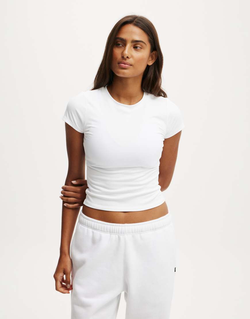 Cotton On - Ultra - Weiches, figurbetontes T-Shirt in Weiß von Cotton On