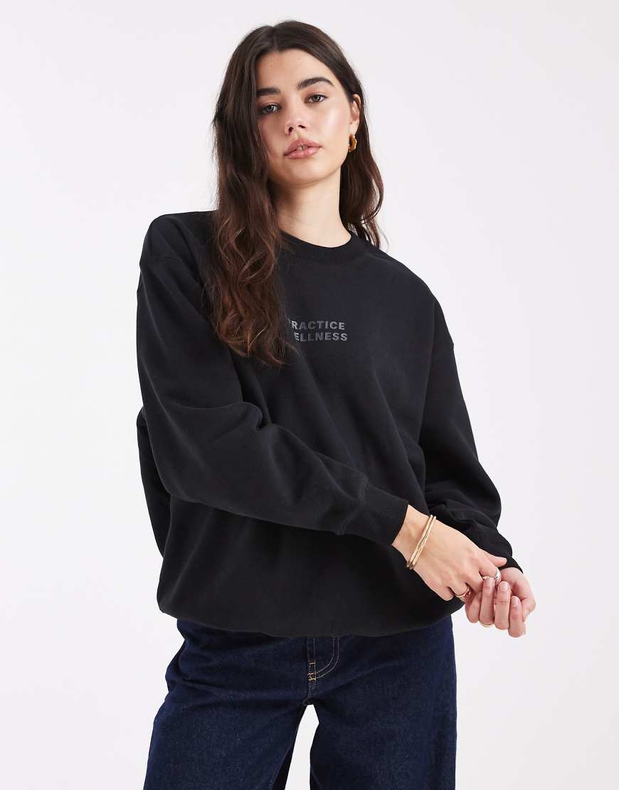 Cotton On - Weiches Sweatshirt in Schwarz mit Rundhalsausschnitt und Print von Cotton On