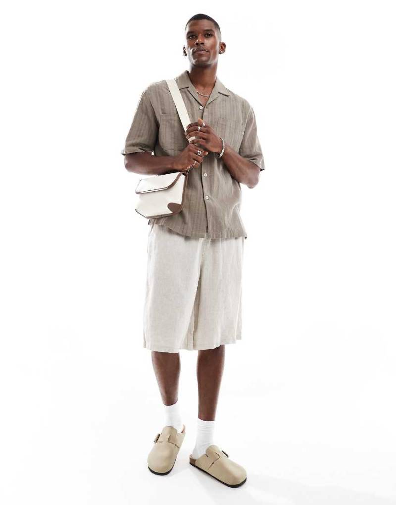 Cotton On - Weite Shorts aus Leinen in Hellbeige-Neutral von Cotton On