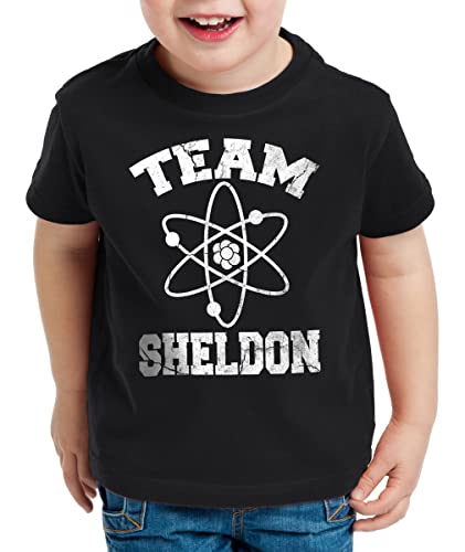 CottonCloud Sheldon College Team Kinder T-Shirt, Farbe:Schwarz, Größe:152 von CottonCloud