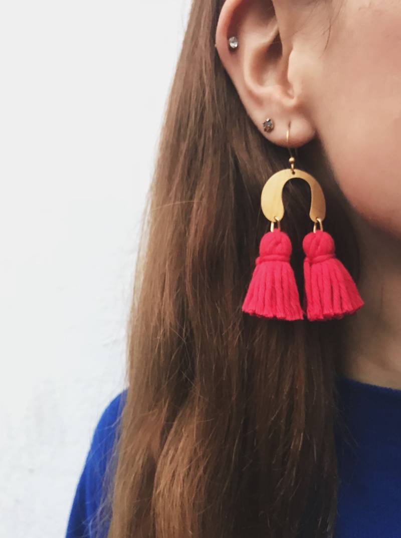 Dita | Red Earrings Tassel Jewelry Abstract Art Deco Earrings Statement von CottonCrowd