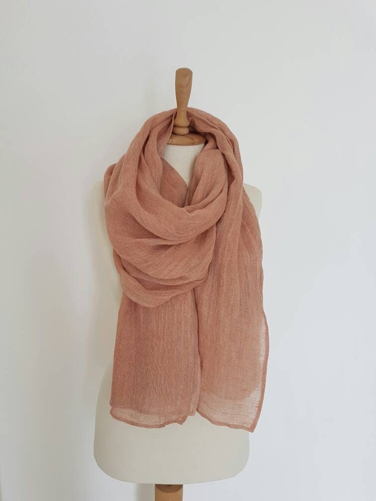 Pastell Ziegelrot Leinen Schal - Reiner Frauen Bio Flachs Kleidung Sommer Accessoires Brautjungfer Handgemachter von CottonMood