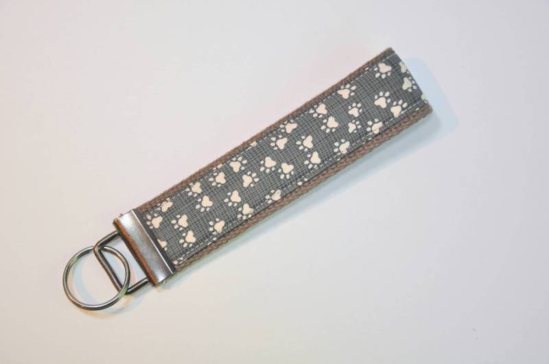 Hund Pfotenabdruck Schlüsselanhänger Grau & Weiss Baumwolle von Coudsdonc