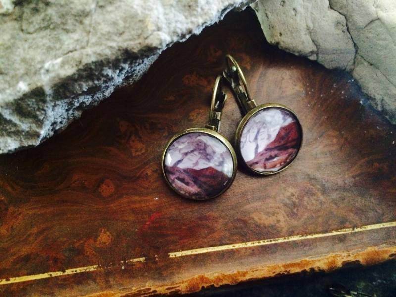 Mount Everest Bronze Ohrringe Berg Ohrringe; Ohrstecker; Die Berge Rufen; Bergschmuck; Zierliche Mount Everest Bronze Ohrringe Berg Ohrringe; Ohrstecker; Die Berge Rufen; Bergschmuck; Zierliche von CountryStrongArts