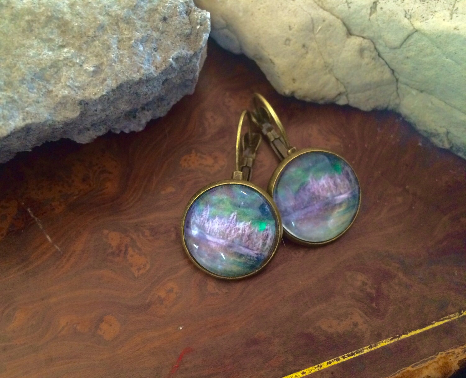 Nordlichter Glas Bronze Ohrringe Yukon Sammlung Nordlichter Glas Bronze Ohrringe Yukon Sammlung von CountryStrongArts