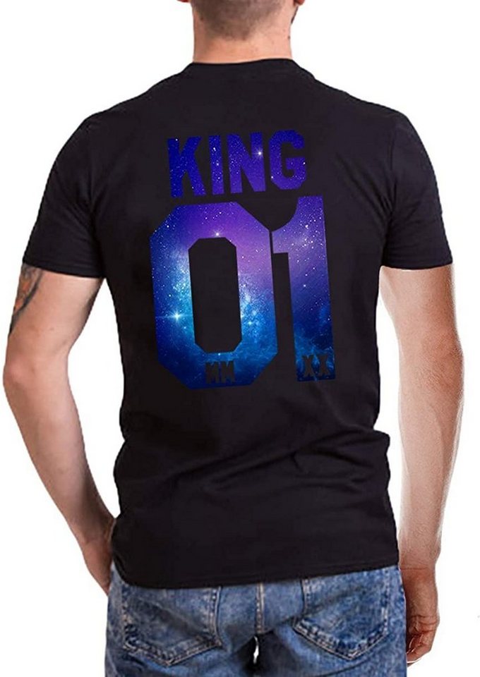 Couple Camp T-Shirt King 01 & Queen 01 Sterne Partner T-Shirt mit trendigem Print von Couple Camp
