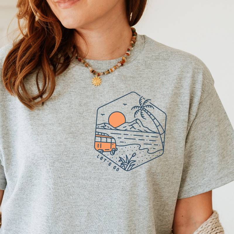 Adventure Camping Vanlife T-Shirt | Camper Shirt Let's Go Unisex Oversize Backprint Und Frontprint von CourageforKindness