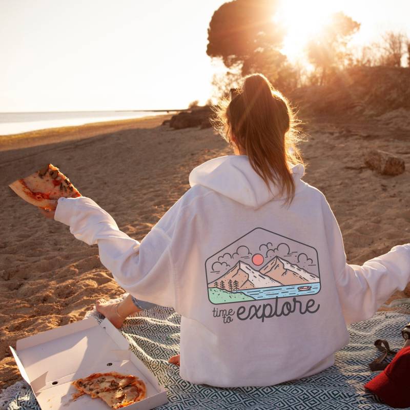Retro Adventure Camping Vanlife Hoodie Camper Time To Explore Unisex Pullover Oversize Outdoor Geschenk von CourageforKindness