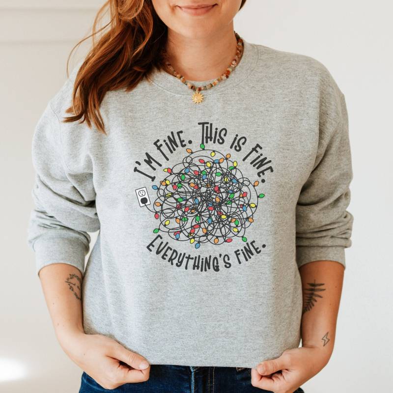 Sweatshirt Weihnachten Geschenk Lichterkette & Chaos Pullover Retro Lustiger Weihnachtspulli von CourageforKindness