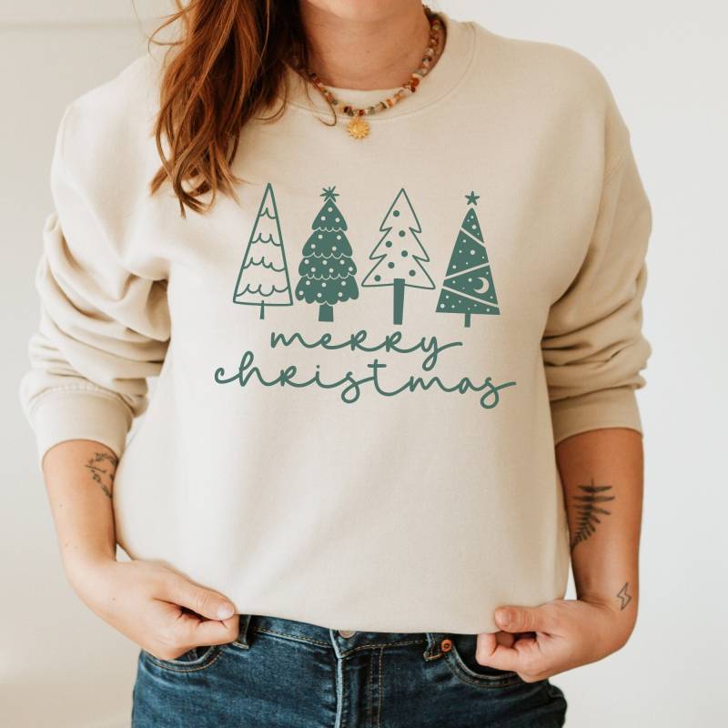 Sweatshirt Weihnachten Pullover Tannenbaum Merry Christmas Geschenk Für Weihnachtsfans von CourageforKindness