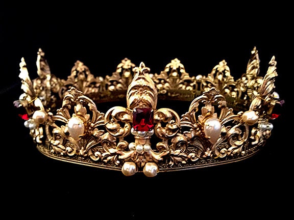 Tudor KroneMittelalter KroneBrautkroneHochzeitskroneKönigskroneKönigskroneHochzeitskroneKönigskroneKönigskrone Tudor KroneMittelalter KroneBrautkroneHochzeitskroneKönigskroneKönigskroneHochzeitskroneKönigskroneKönigskrone von CourtlyCharm