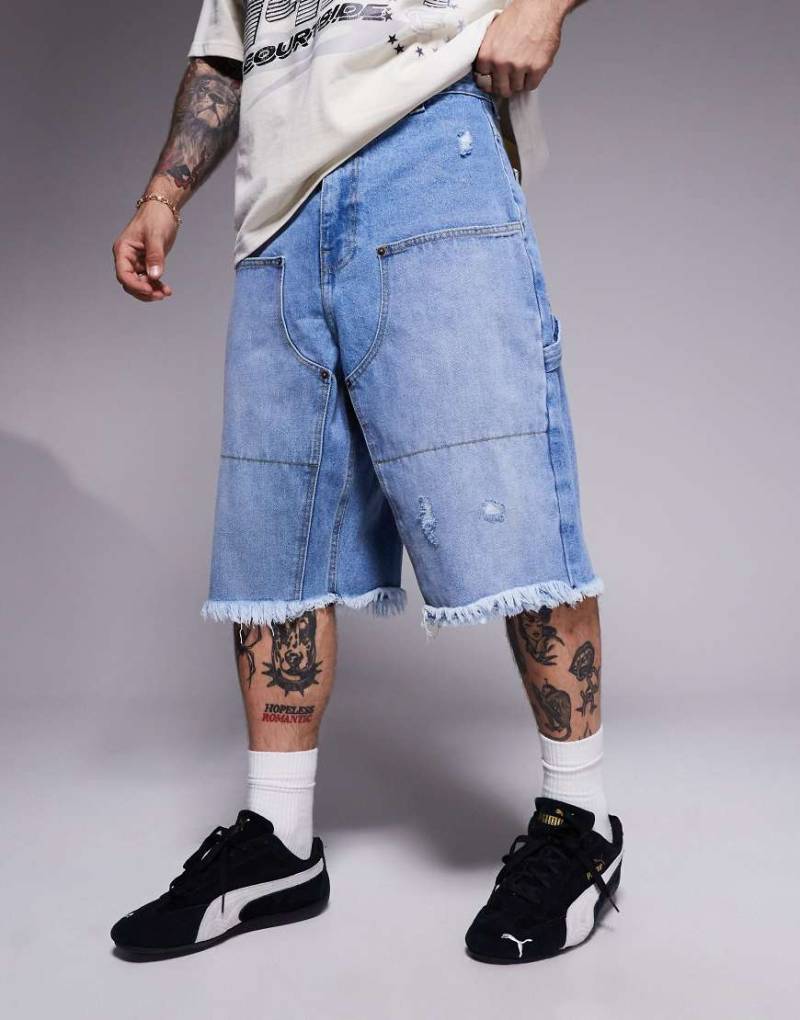 Courtside - Carpenter-Jeansjorts in verwaschenem Blau mit Zierrissen von Courtside