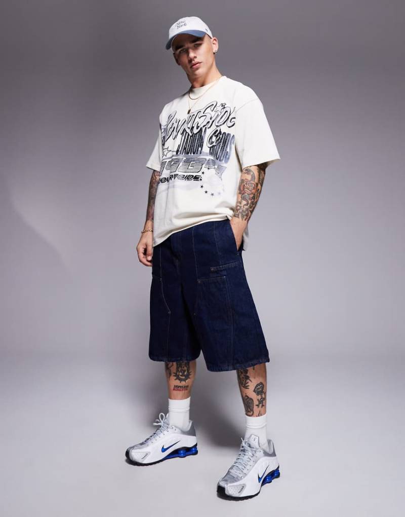 Courtside - Jeansjorts in Indigoblau mit Stoffbahnendetail und Gesäßtaschen mit Stickerei von Courtside