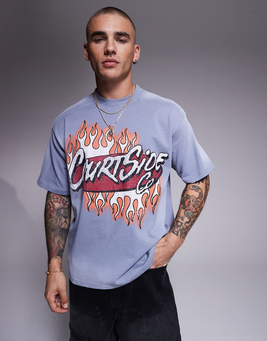 Courtside - Oversize-T-Shirt in Blau aus 250 g schwerem Material mit kontrastierendem Logo von Courtside