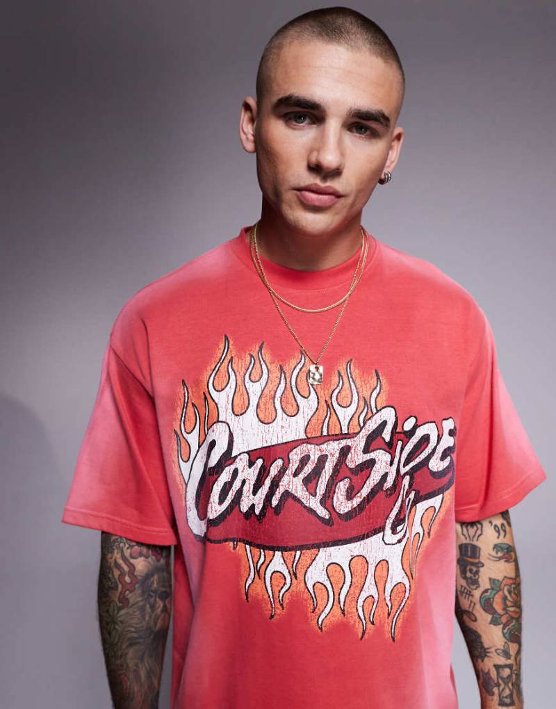 Courtside - Oversize-T-Shirt in Rot aus 250 g schwerem Material mit kontrastierendem Logo von Courtside