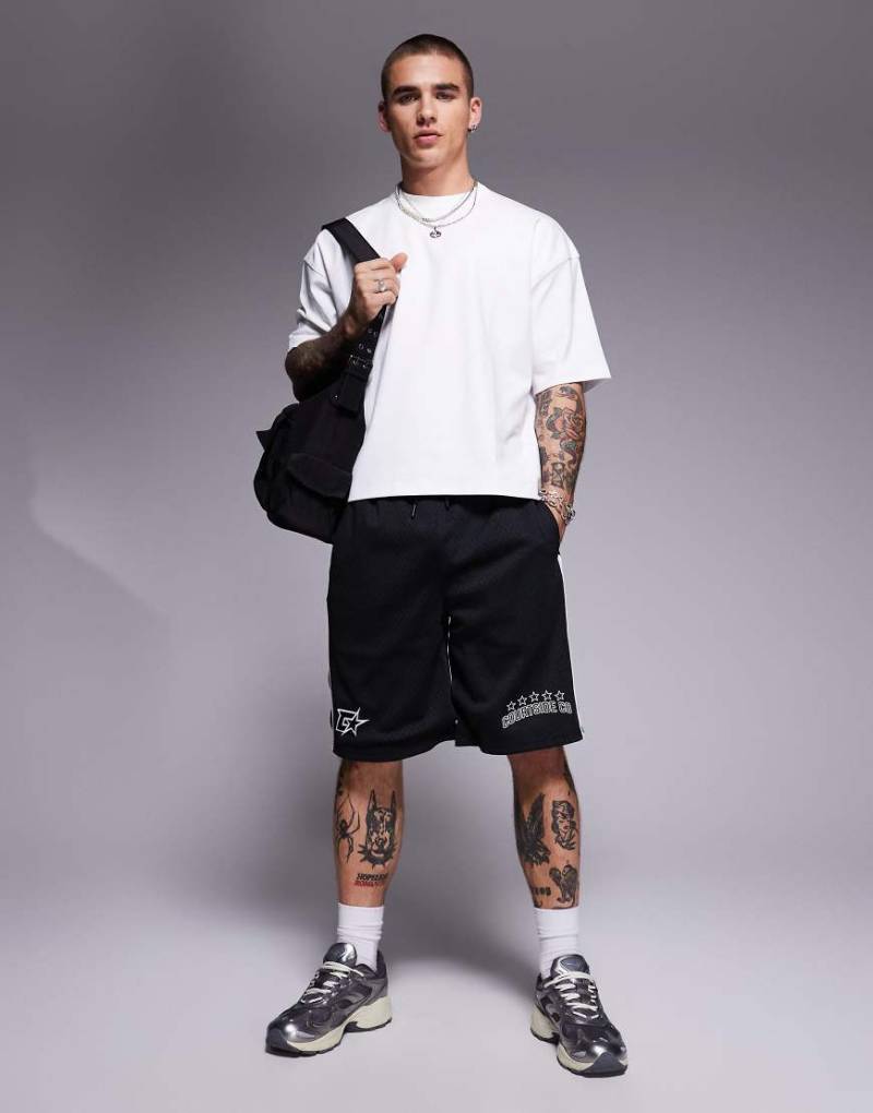 Courtside - Sport-Shorts in Schwarz mit Logodetail von Courtside