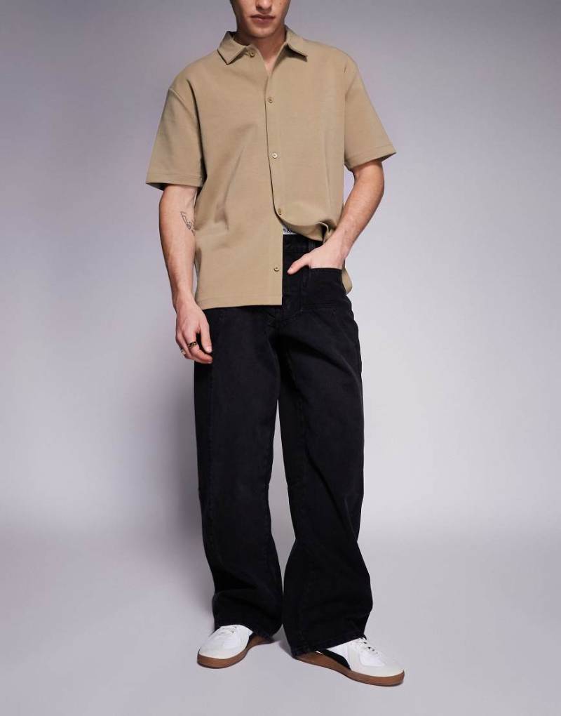 Courtside - Superweite Straight Jeans in verwaschenem Schwarz von Courtside