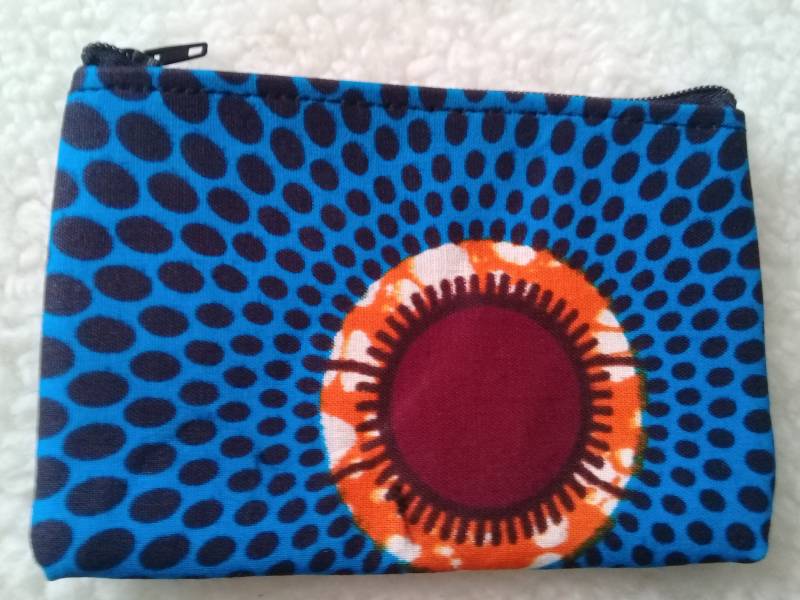 Beutel, Geldbörse Mit Reißverschluss in Blau, Schwarz Wachs... Ca. 12x8cm von CoutureByKimYen57