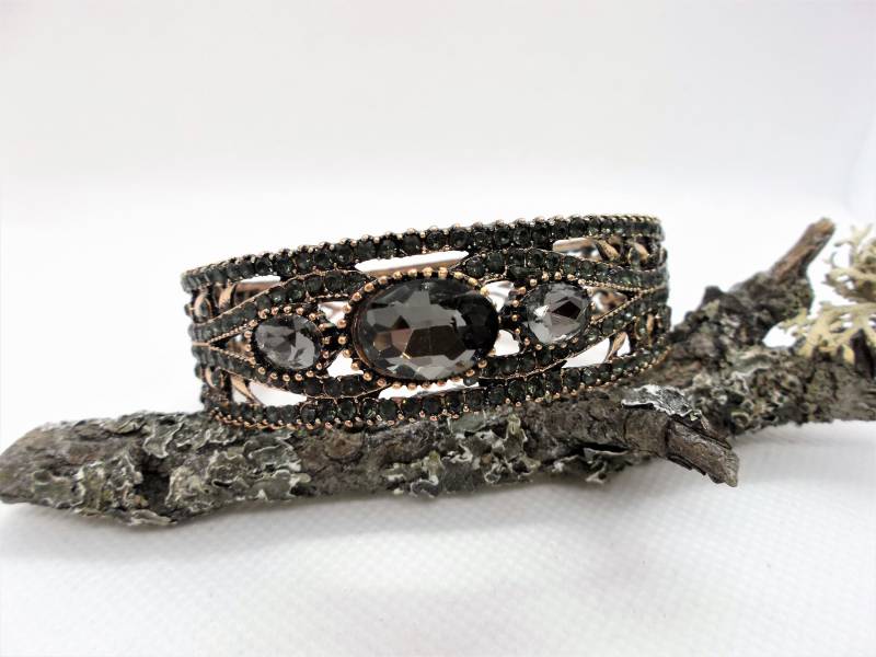 Armreif Armspange Gotik Barock Vintage Kristalle Rotvergoldet von CoutureDePillango