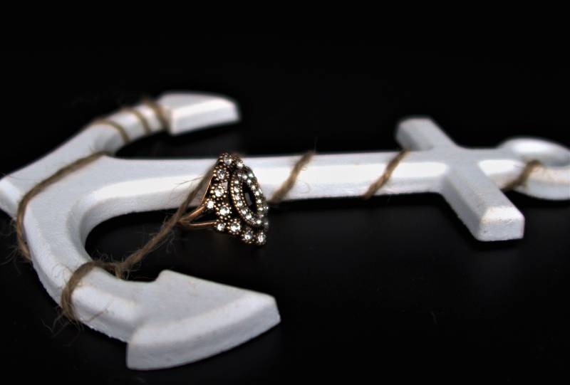 Hohe Qualität Vintage Ringe Mit Kristallen Steinen von CoutureDePillango