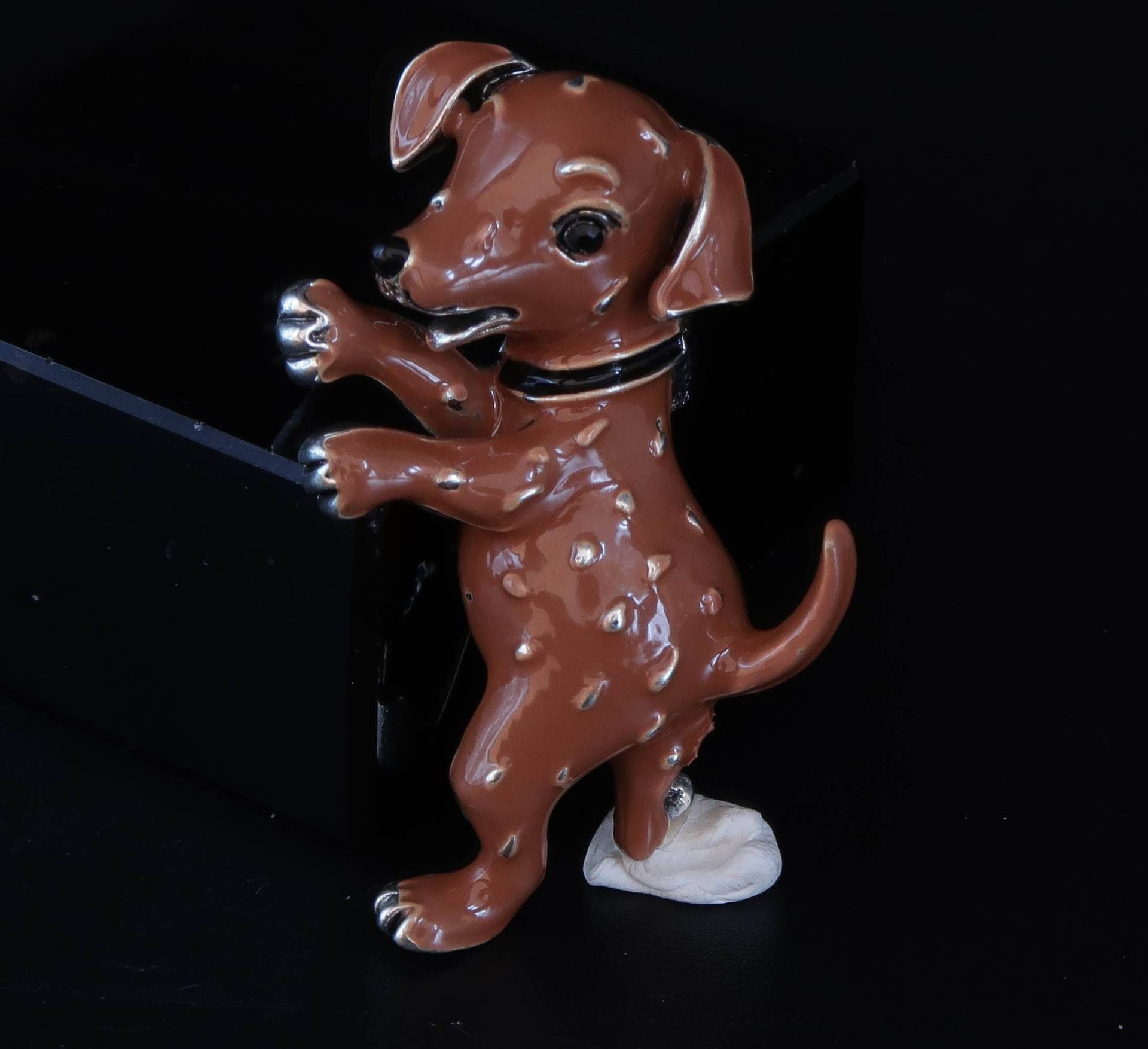 Nadel/Brosche Kleiner Brauner Hund Emaille Nadel/Brosche Kleiner Brauner Hund Emaille von CoutureDePillango