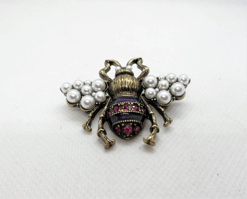 Nadel Brosche Biene Gotik Barock Vintage Kristalle Perlen Nadel Brosche Biene Gotik Barock Vintage Kristalle Perlen von CoutureDePillango
