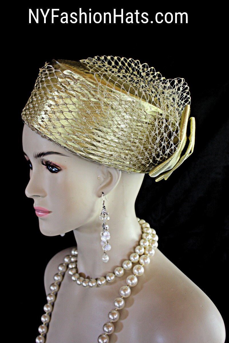 Metallic Gold Hochzeit Pillbox Brauthut, Formelle Hüte Für Bräute, Eleganter Tempel Kirche Kleid Hut, Nyfashionhats, Couturedesignerhats, Ada von CoutureDesignerHats