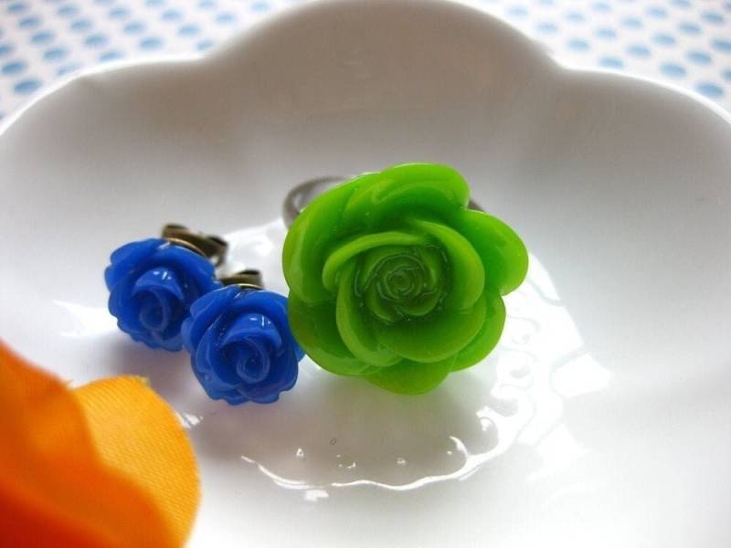 Cabochon Rose Ring & Ohrring Set Individueller Blumenschmuck von CoutureNicole