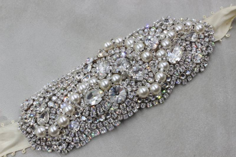 Perlen Kristall Armband, Braut Manschette, Brautschmuck, Statement Hochzeitsschmuck, Crystal Cuff Hollywood Style von Couturelove