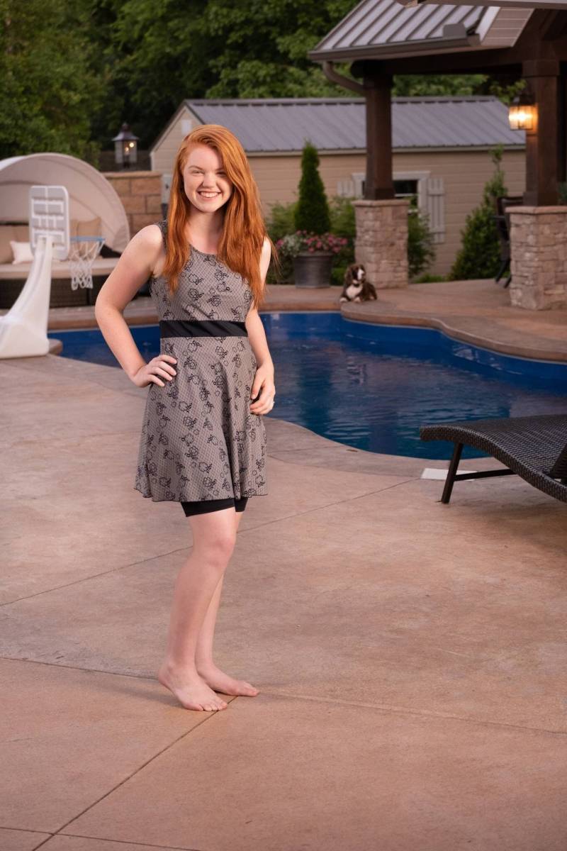 Bescheidenes Schwimmkleid Für Frauen Bescheidenes Schwimmkleid Für Frauen von CoveredGraceCo