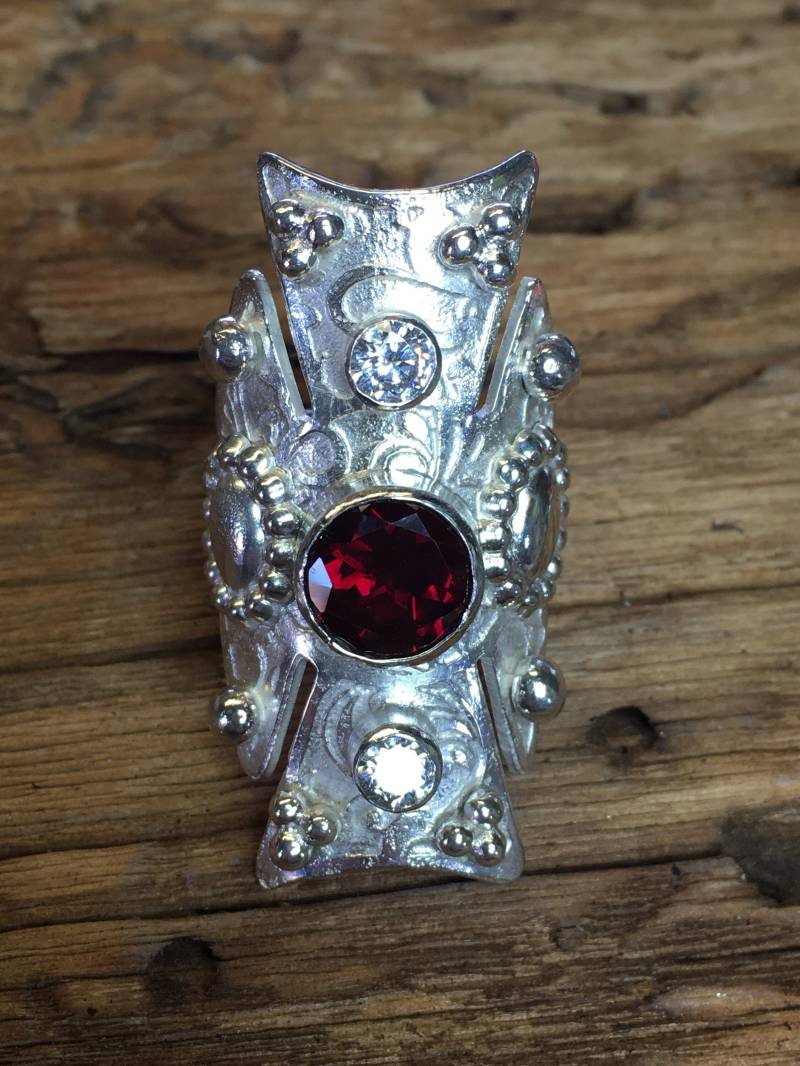Boho Granat Ring Boho Granat Ring von CowPonyCreations