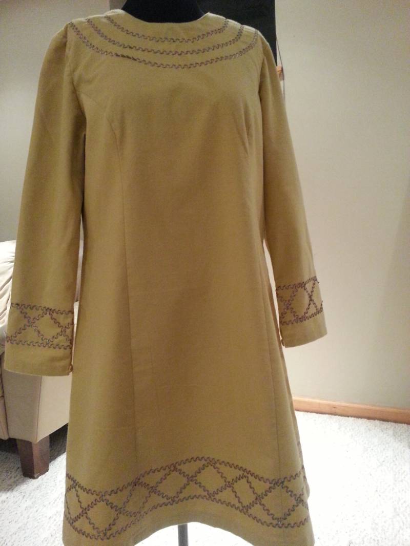 Winter Long Top/ Kleid in Senfgelb, Größe 12 von Cozy78