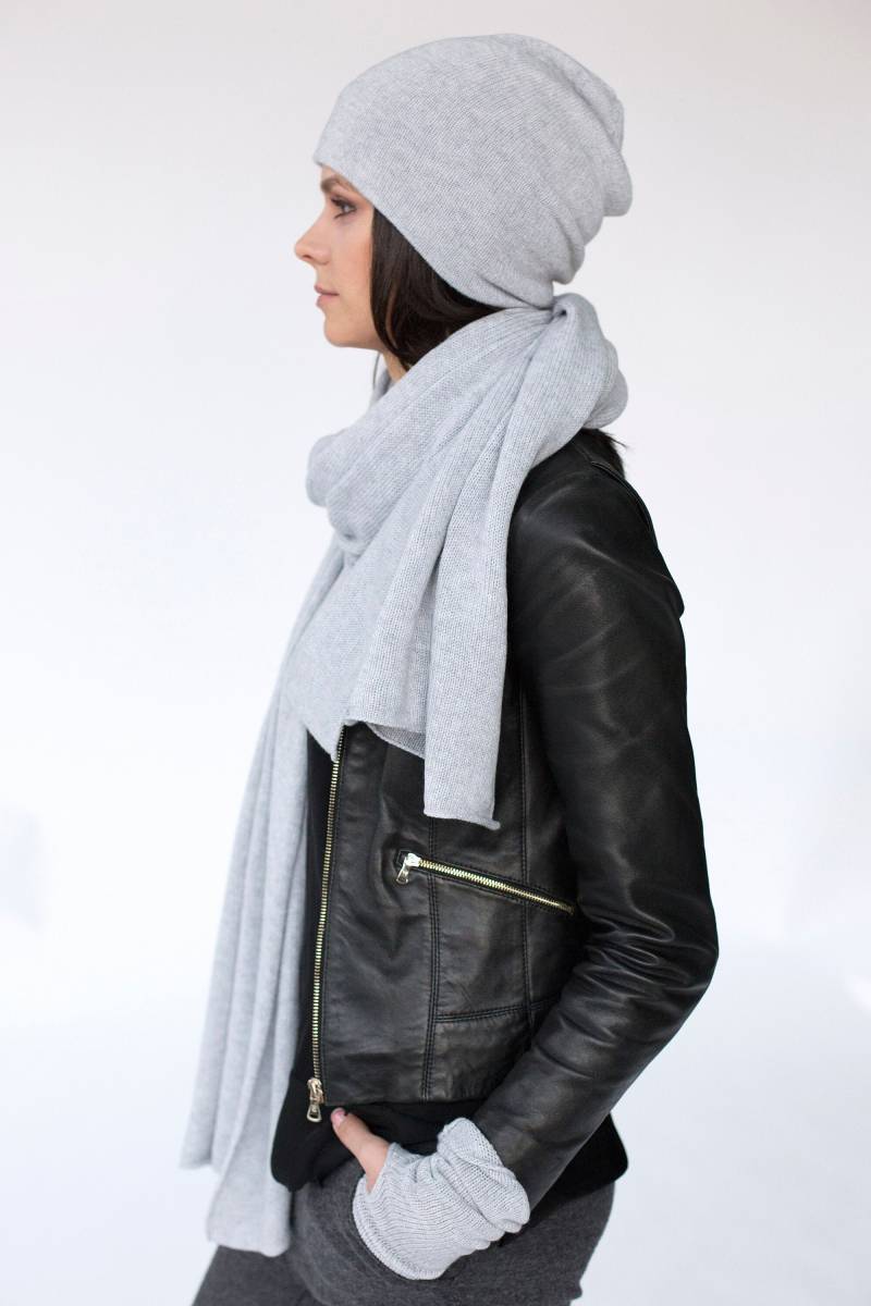 Damen Wintermütze in Hellgrau - Kaschmir Slouchy Beanie von CozyCashmereBoutique
