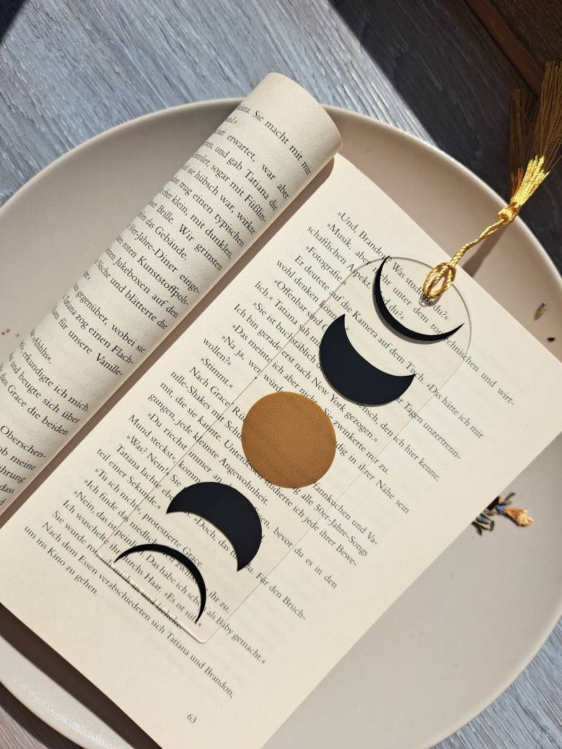 Lesezeichen Moon | Bookmark Aus Acryl Personalisiertes Geschenk Monddesign von CozyCharmsDesigns