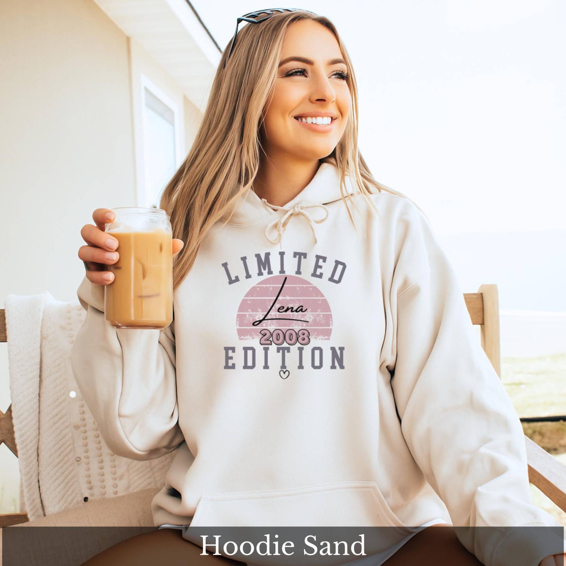 18. Geburtstag Geschenk Personalisierter Hoodie Schwester Mit Name Und Jahr - Originelles Enkelin 18 Patenkind Kapuzenpullover von CozyDaysDesign